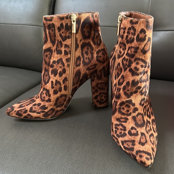 Leopard Booties - Picture 5 of 6